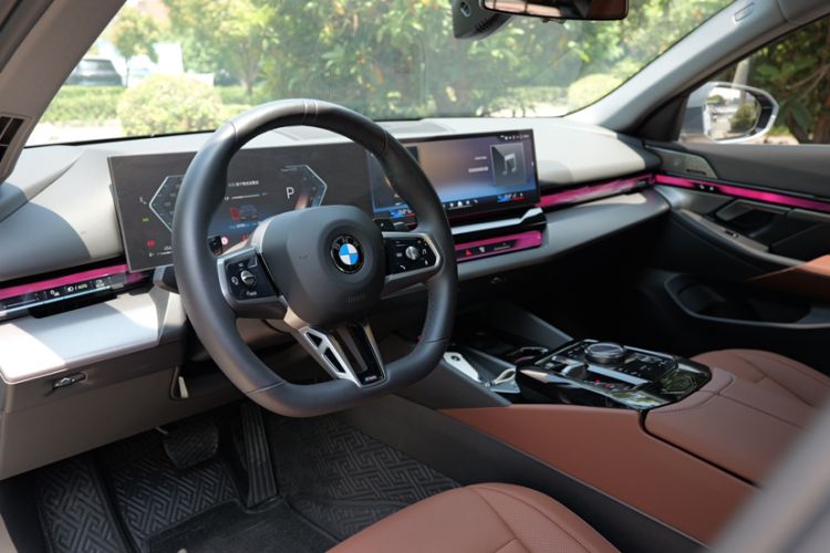 Used BMW 5 Series 2024 530Li Leading Model M Sport Package Interior 6