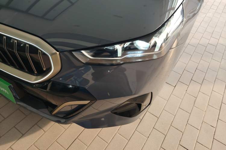 Used BMW 5 Series 2024 530Li Leading Model M Sport Package Left Front Headlight