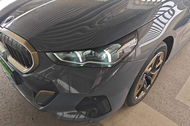 Used BMW 5 Series 2024 530Li Leading Model M Sport Package Left Front Headlight