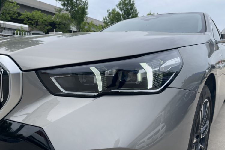 Used BMW 5 Series 2024 530Li Leading Model M Sport Package Left Front Headlight