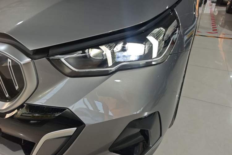 Used BMW 5 Series 2024 530Li Leading Model M Sport Package Left Front Headlight