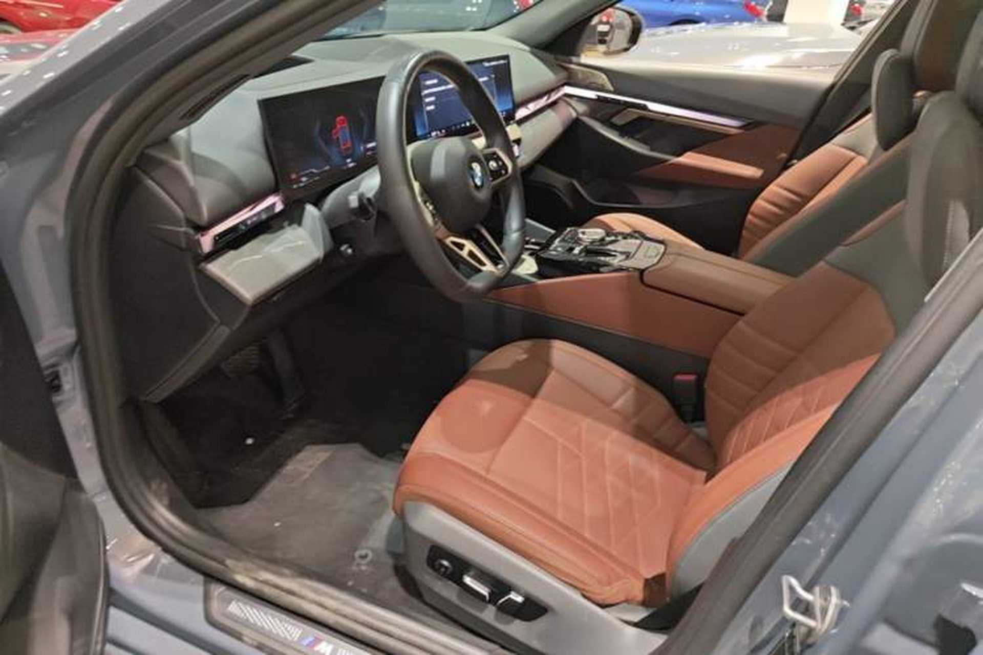 Used BMW 5 Series 2024 530Li Luxury Edition M Sport Package Left Front Seat