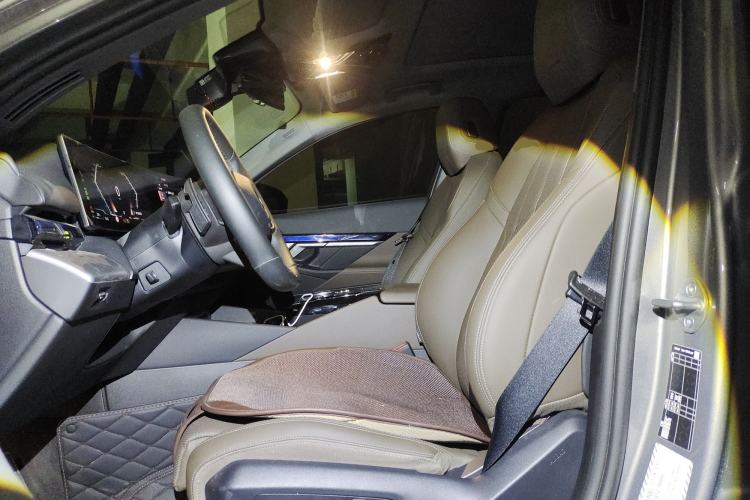 Used BMW 5 Series 2024 525i M Sport Package Left Front Seat