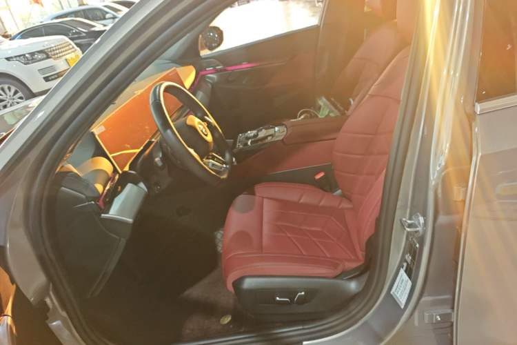 Used BMW 5 Series 2024 530Li Leading Model M Sport Package Left Front Seat