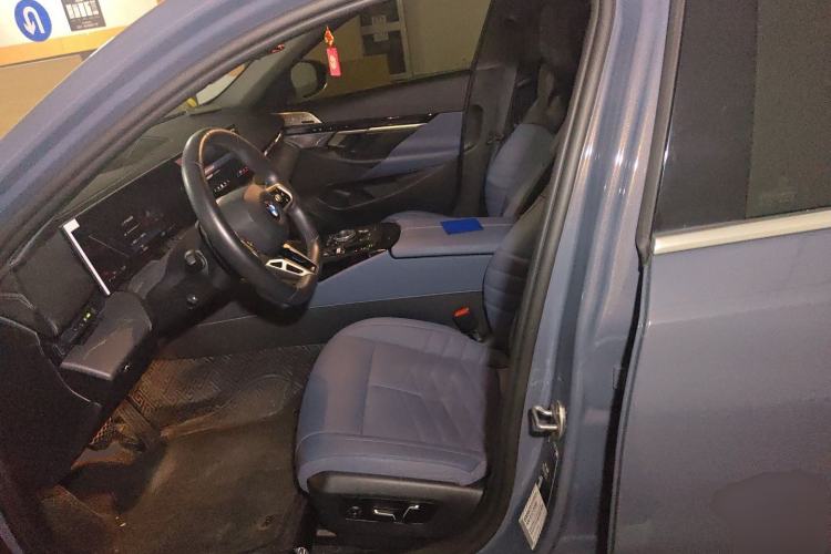 Used BMW 5 Series 2024 530Li Luxury Edition M Sport Package Left Front Seat