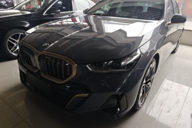 Used BMW 5 Series 2024 530Li Luxury Edition M Sport Package