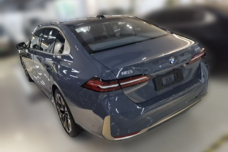 Used BMW 5 Series 2024 530Li Luxury Package Premium Edition Rear Left 45 Deg