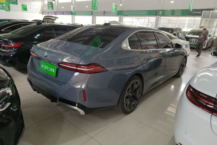 Used BMW 5 Series 2024 530Li Luxury Edition M Sport Package Rear Right 45 Deg