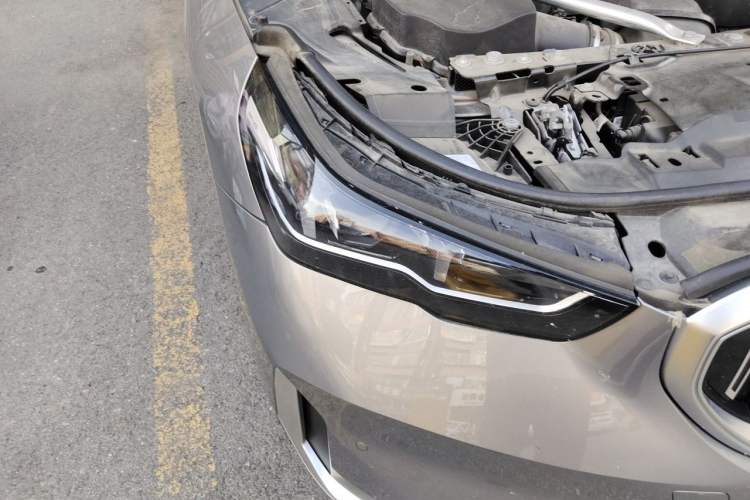Used BMW 5 Series 2024 525Li Luxury Package Right Front Headlight