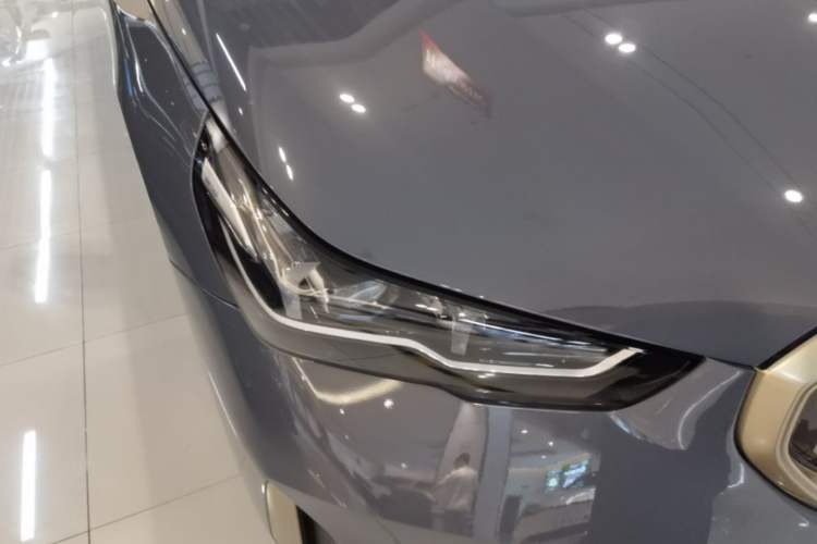Used BMW 5 Series 2024 530Li Luxury Package Premium Edition Right Front Headlight