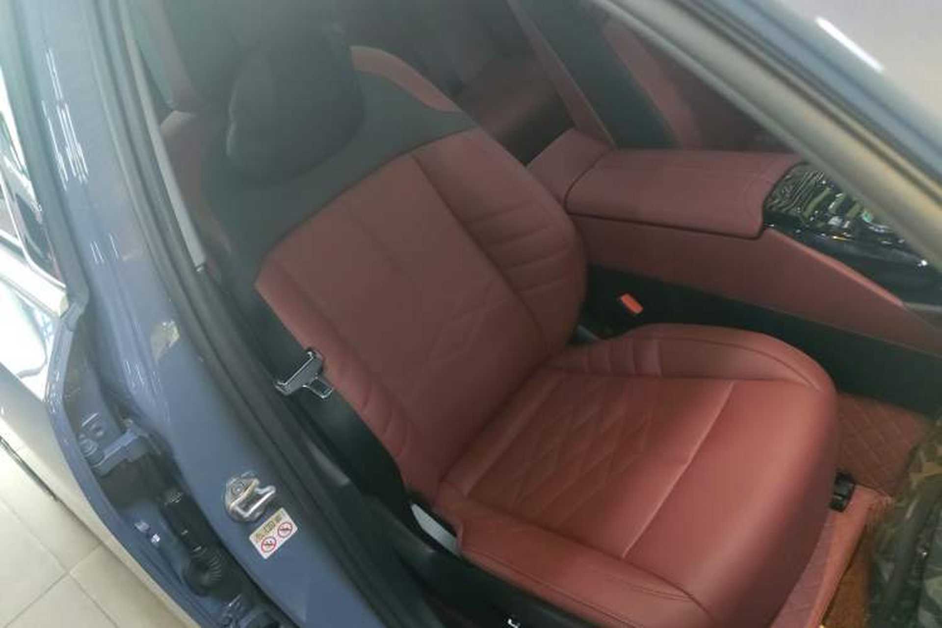 Used BMW 5 Series 2024 530Li Luxury Edition M Sport Package Right Front Seat