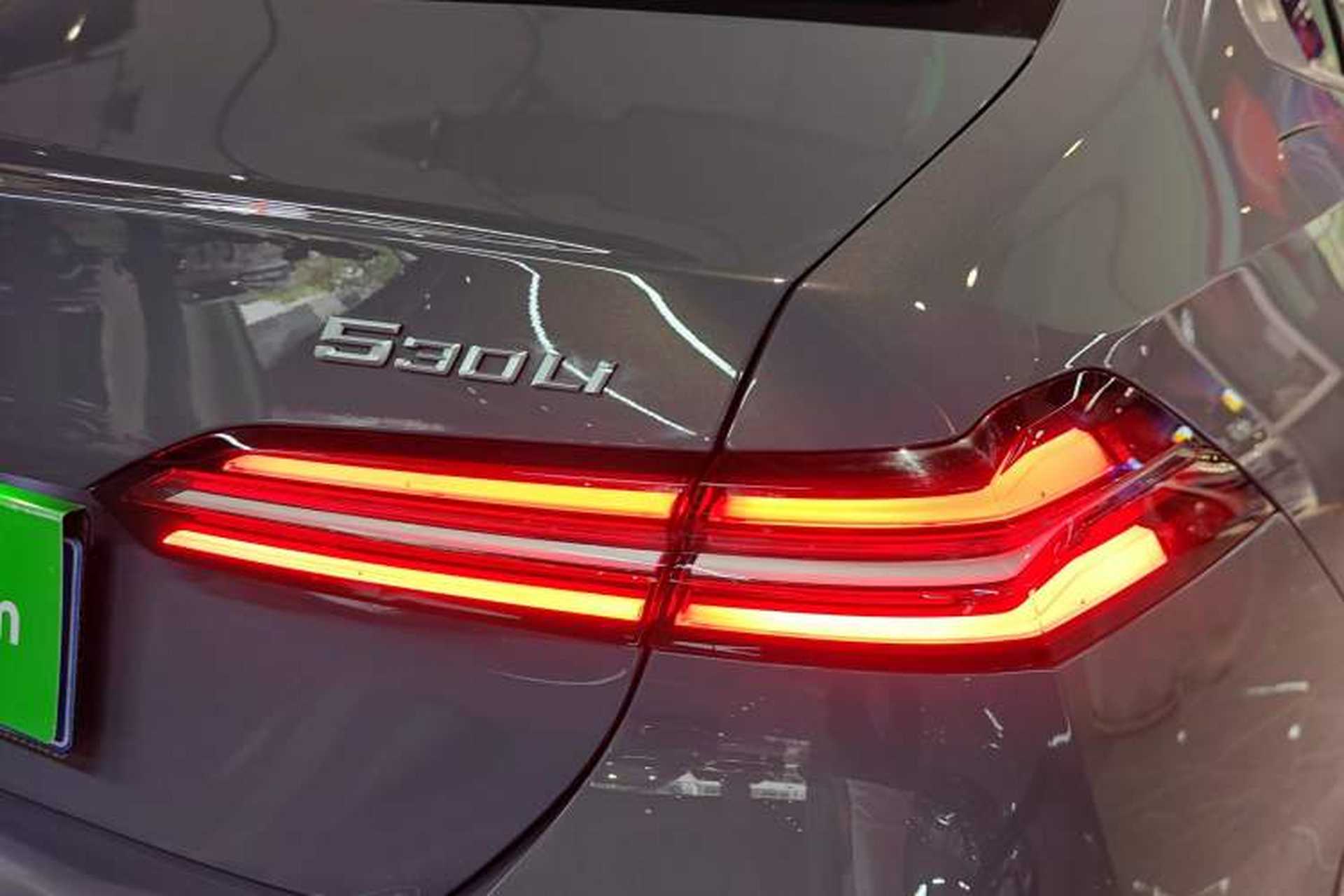Used BMW 5 Series 2024 530Li Leading Luxury Package Right Rear Taillight