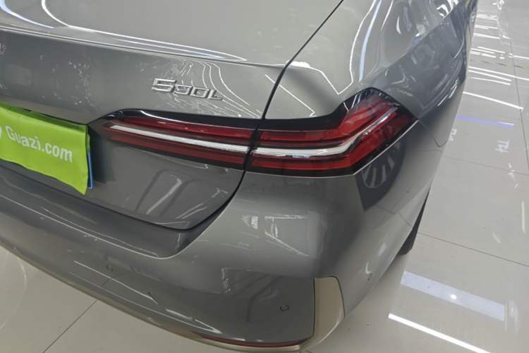 Used BMW 5 Series 2024 530Li Luxury Package Premium Edition Right Rear Taillight