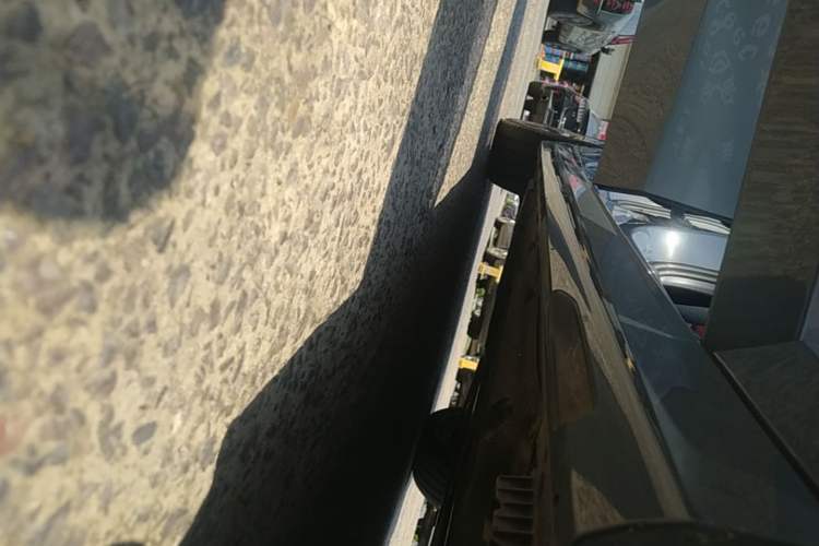 Used BMW 5 Series 2024 530Li Luxury Package Premium Edition Right Side Sill