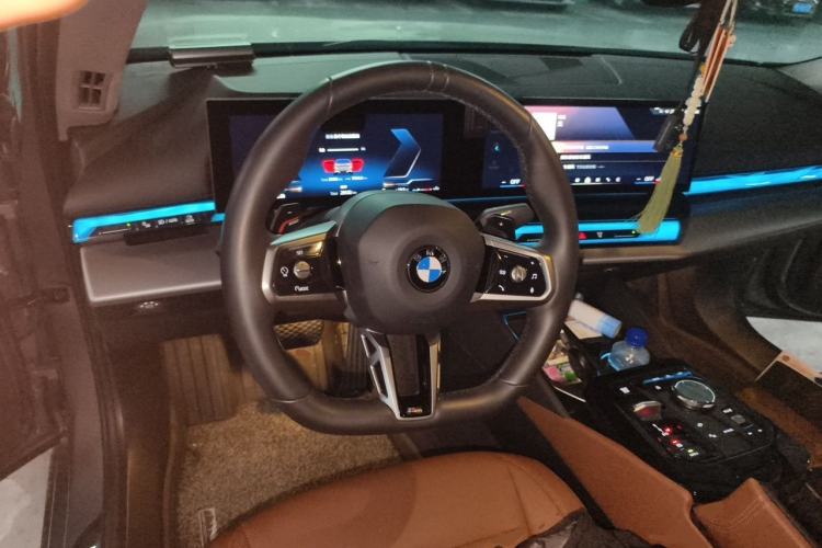 Used BMW 5 Series 2024 530Li Leading Model M Sport Package Steering Wheel