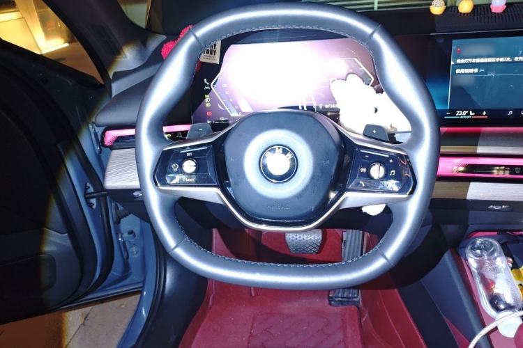 Used BMW 5 Series 2024 530Li Luxury Package Premium Edition Steering Wheel