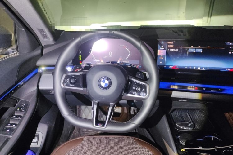 Used BMW 5 Series 2024 525i M Sport Package Steering Wheel