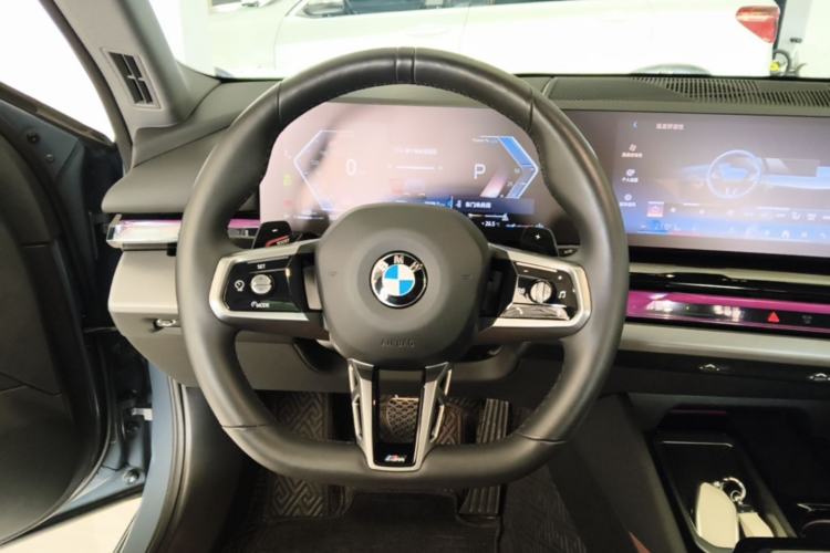 Used BMW 5 Series 2024 530Li Leading Model M Sport Package Steering Wheel