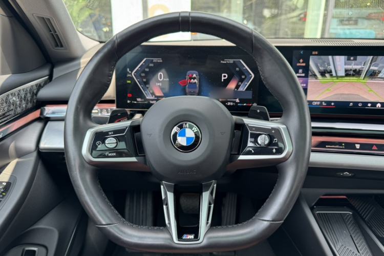 Used BMW 5 Series 2024 530Li Leading Model M Sport Package Steering Wheel