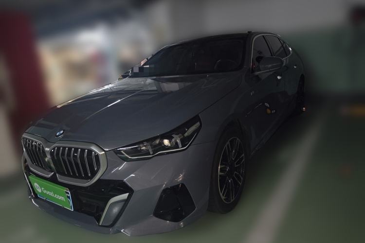 Used BMW 5 Series 2024 530Li Leading Model M Sport Package Guazi used car, China used car export, Used car for sale, Used cars, Cheapest cars for sale
