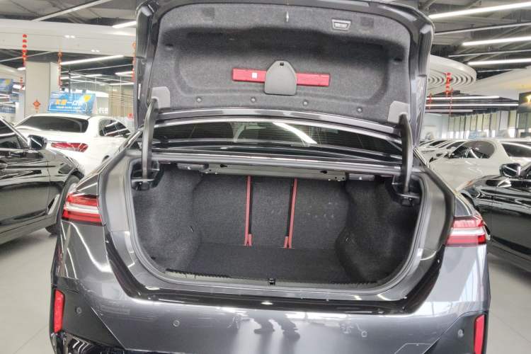 Used BMW 5 Series 2024 525i M Sport Package Trunk