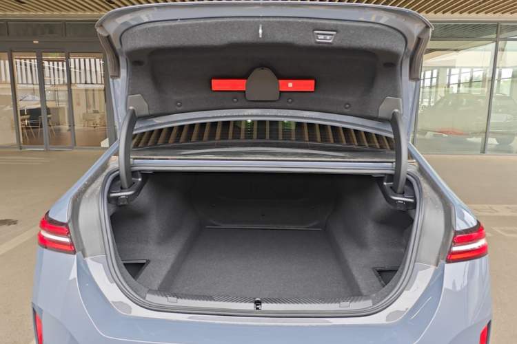 Used BMW 5 Series 2024 530Li Leading Model M Sport Package Trunk
