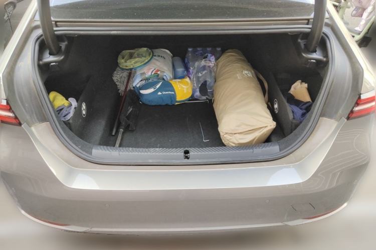 Used BMW 5 Series 2024 525Li Luxury Package Trunk