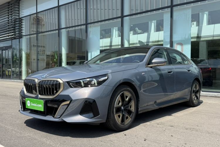Ojetý BMW 5 Series 2024 530Li Leading Model M Sport Package Guazi used car, China used car export, Used car for sale, Used  cars, Cheapest cars for sale