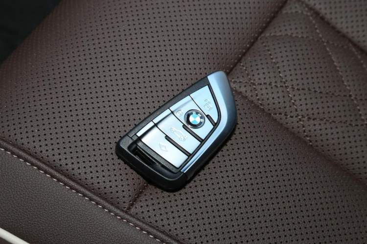 Used BMW 5 Series 2024 525Li M Sport Package Vehicle Key