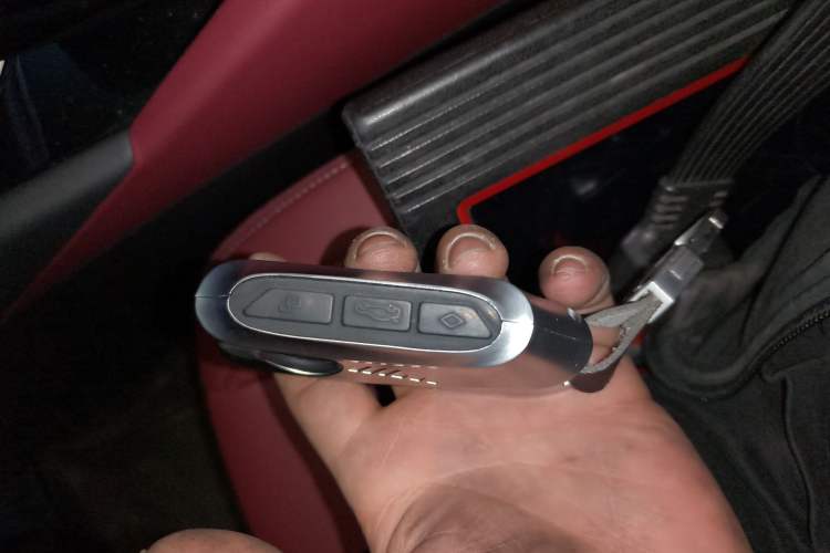 Used BMW 5 Series 2024 530Li Luxury Edition M Sport Package Vehicle Key