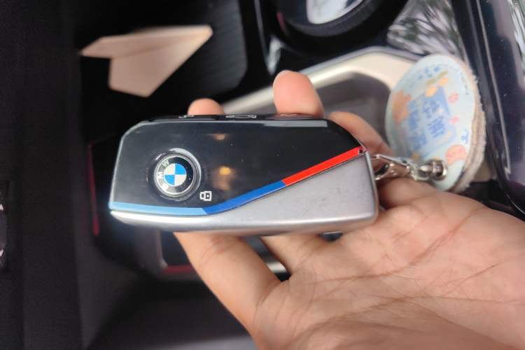 Used BMW 5 Series 2024 525Li M Sport Package Vehicle Key