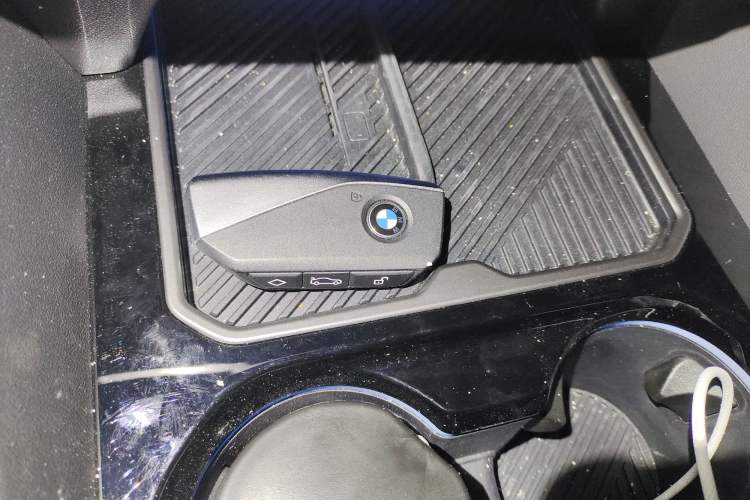 Used BMW 5 Series 2024 525i M Sport Package Vehicle Key