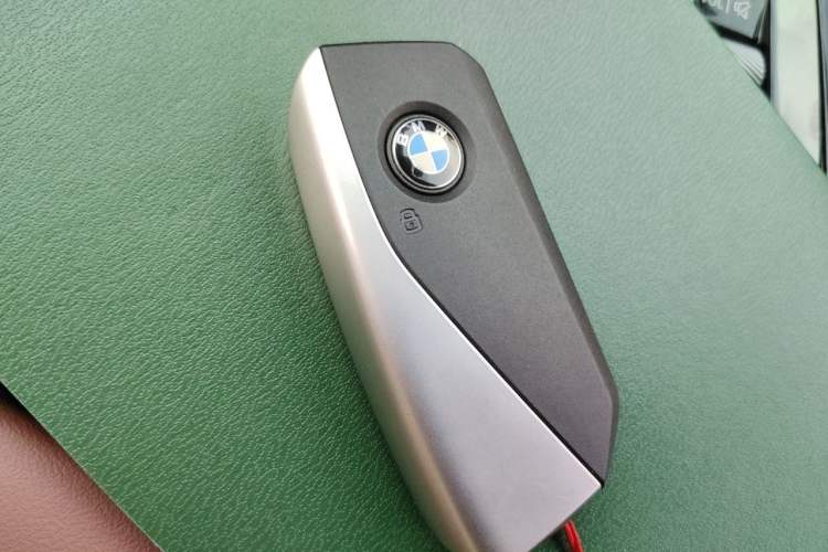 Used BMW 5 Series 2024 525Li Luxury Package Vehicle Key