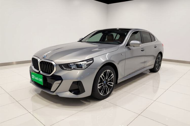 BMW 5 Series 2024 530Li Leading Model M Sport Package