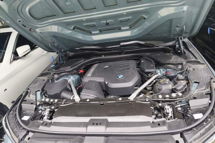 Used BMW 5 Series 2024 525i M Sport Package Engine Bay