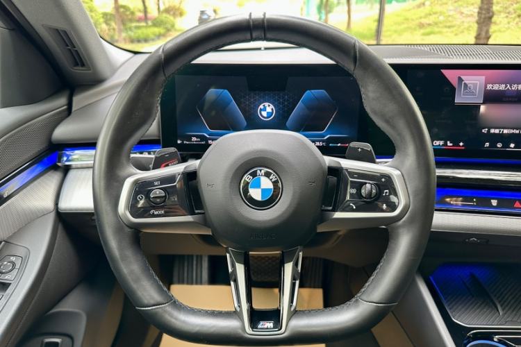 Used BMW 5 Series 2024 525i M Sport Package Interior 10