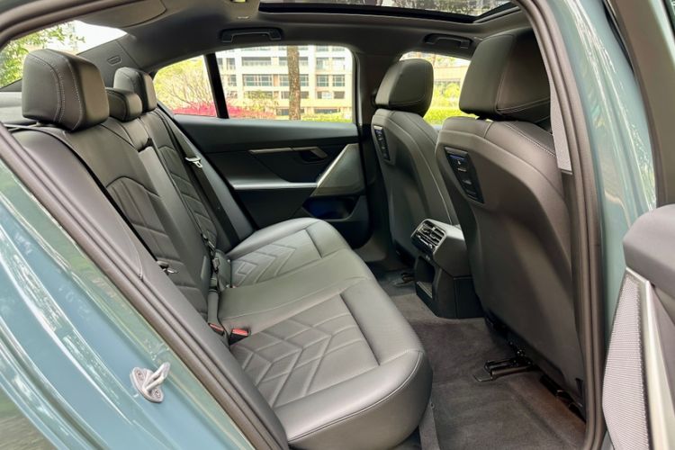 Used BMW 5 Series 2024 525i M Sport Package Interior 3