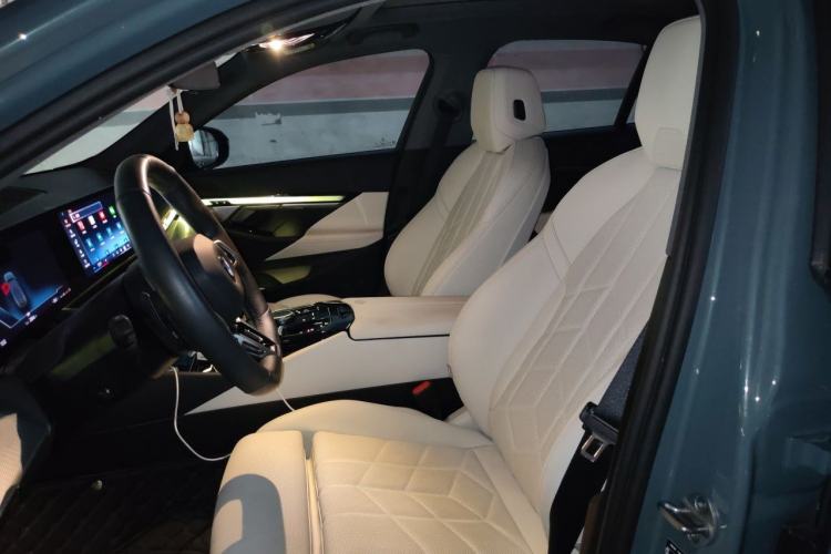 Used BMW 5 Series 2024 525i M Sport Package Left Front Seat