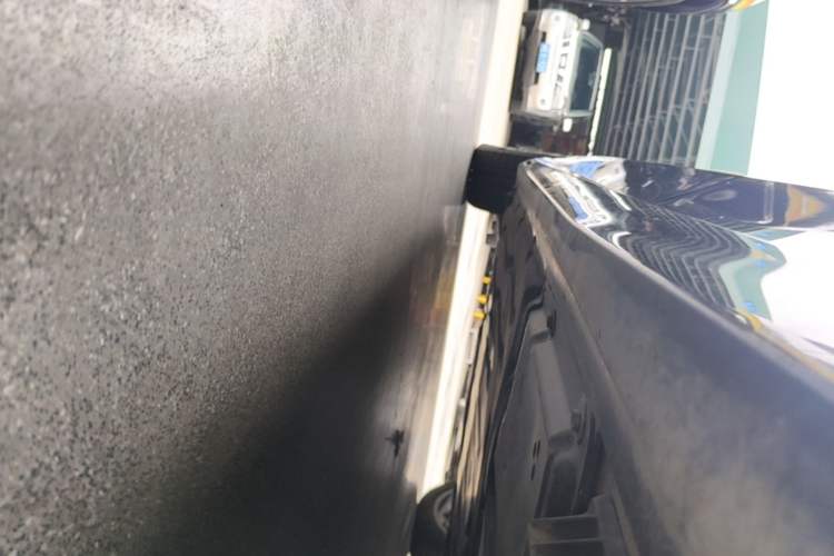 Used BMW 5 Series 2024 525i M Sport Package Left Side Sill