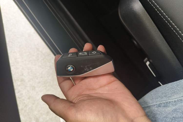Used BMW 5 Series 2024 525i M Sport Package Vehicle Key