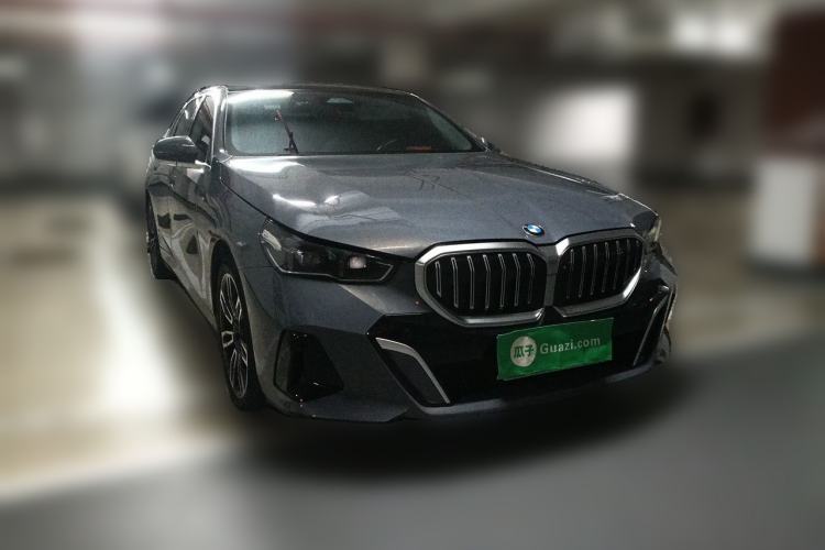 Used BMW 5 Series 2024 530Li Leading Model M Sport Package Front Right 45 Deg