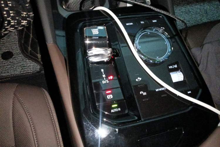 Used BMW 5 Series 2024 530Li Leading Model M Sport Package Gear Lever