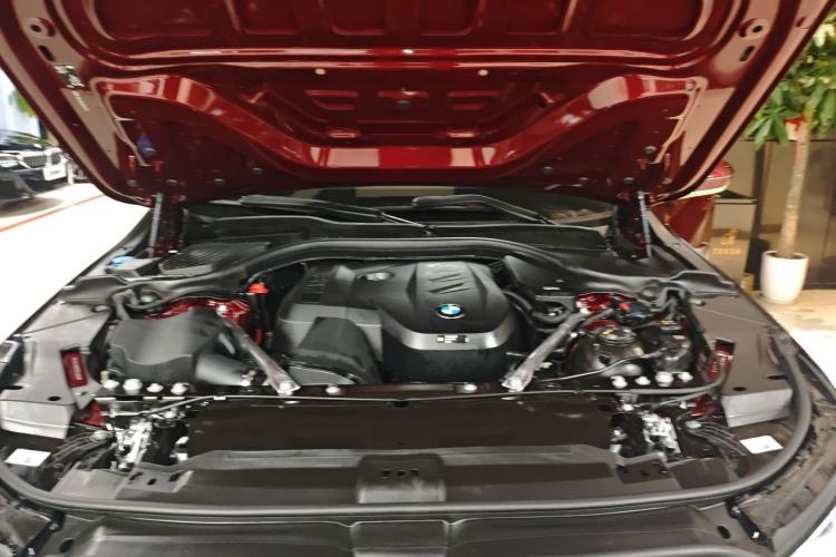 Used BMW 5 Series 2024 530Li Luxury Edition M Sport Package Engine Bay