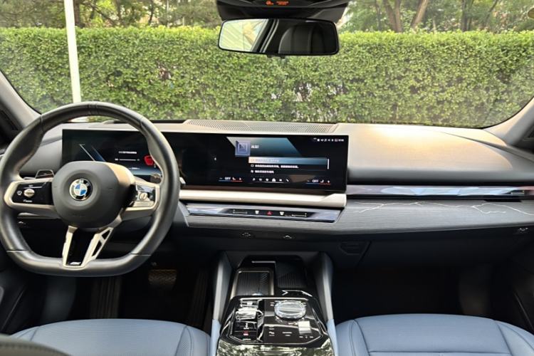 Used BMW 5 Series 2024 530Li Luxury Edition M Sport Package Interior 1