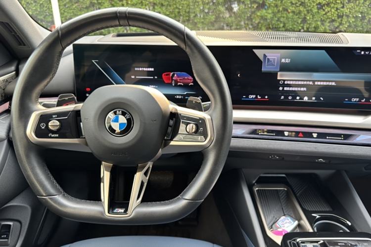 Used BMW 5 Series 2024 530Li Luxury Edition M Sport Package Interior 3