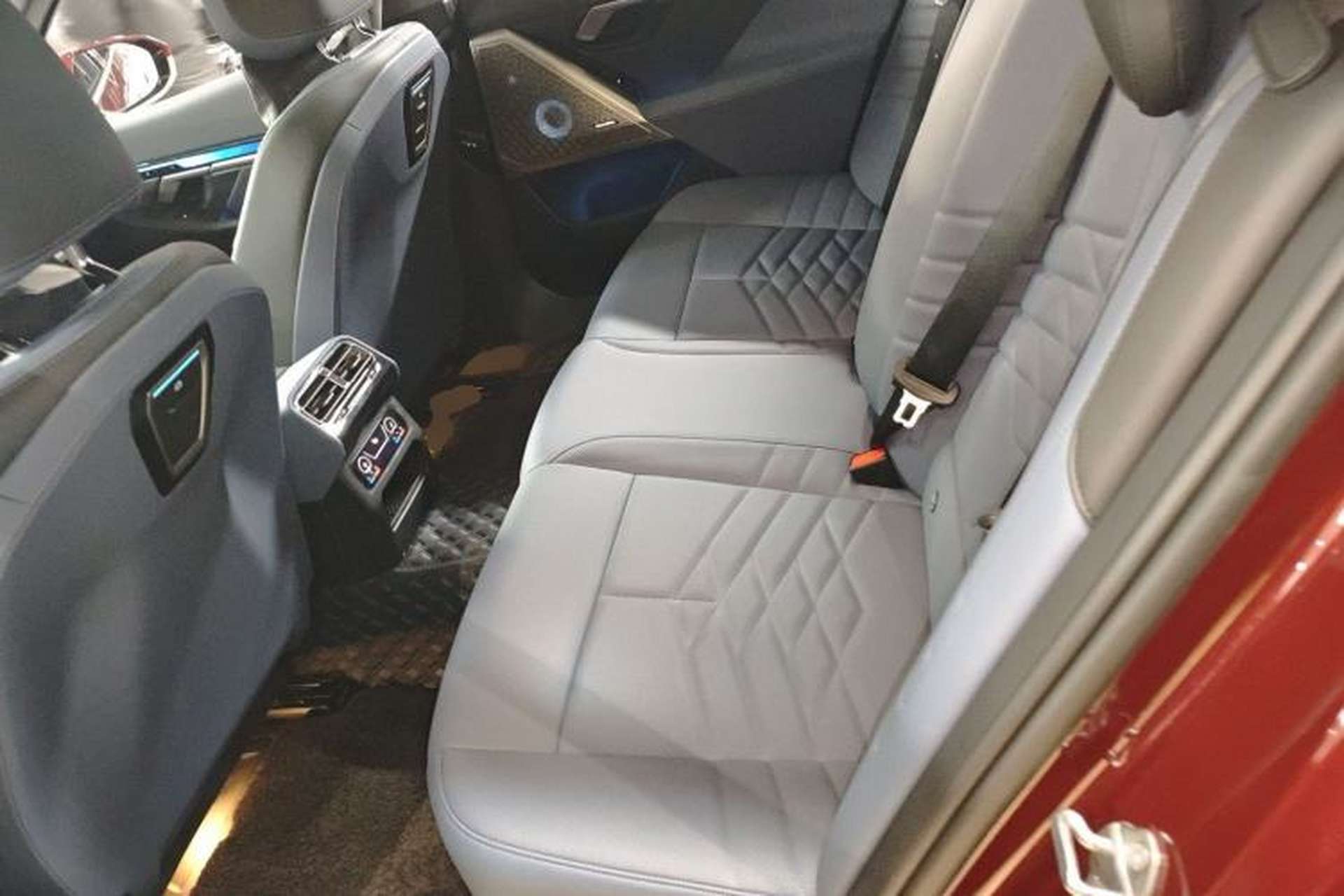 Used BMW 5 Series 2024 530Li Luxury Edition M Sport Package Left Rear Seat