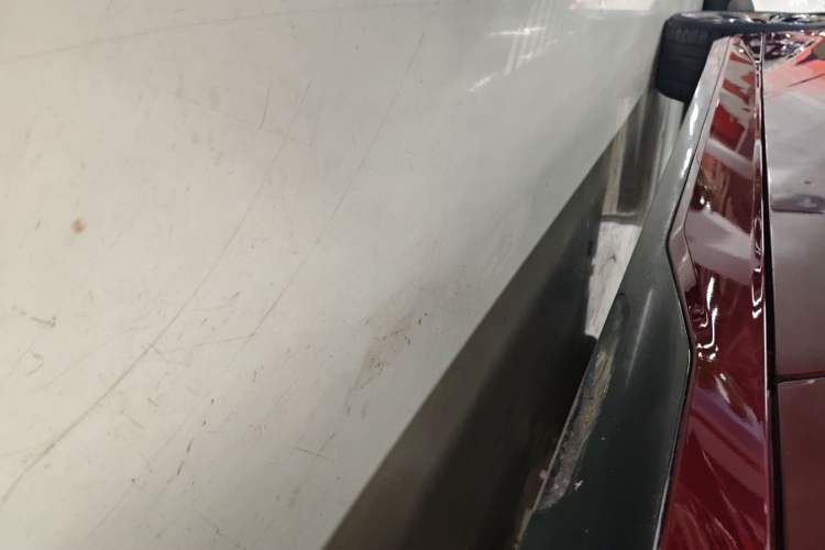 Used BMW 5 Series 2024 530Li Luxury Edition M Sport Package Right Side Sill