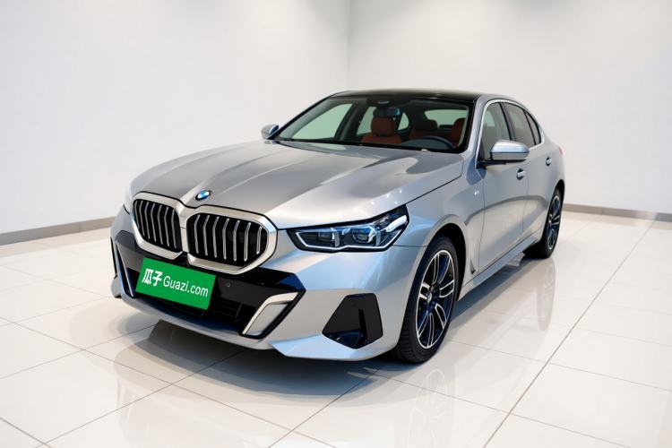 Ojetý BMW 5 Series 2024 530Li Leading Model M Sport Package Guazi used car, China used car export, Used car for sale, Used  cars, Cheapest cars for sale