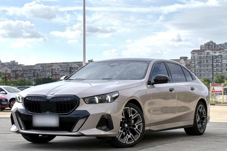 Ojetý BMW 5 Series 2024 530Li Luxury Edition M Sport Package Guazi used car, China used car export, Used car for sale, Used  cars, Cheapest cars for sale