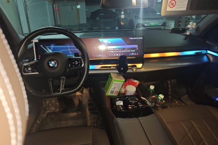 Used BMW 5 Series 2024 530Li Leading Model M Sport Package Center Console